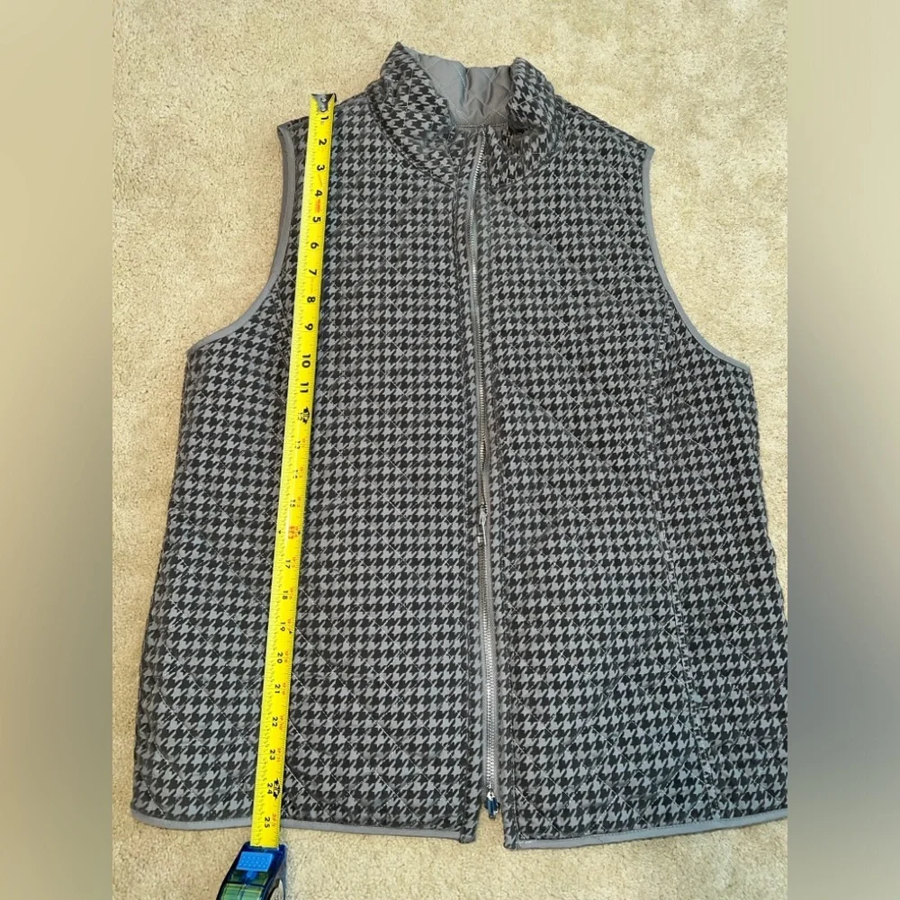 Chico’s Houndstooth Puffer Vest
